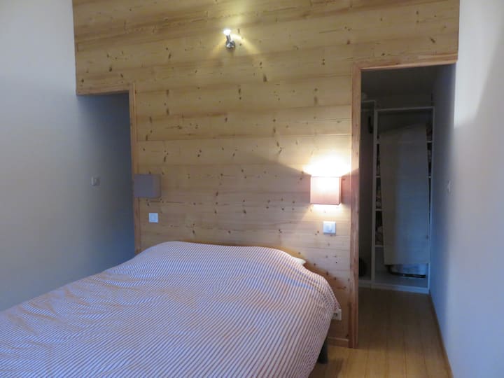 חדר שינה 1
מיטה 160x200