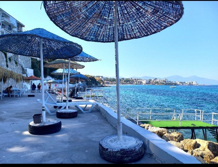 Kuşadası  Site Içinde 1+1 Daire - Kuşadası