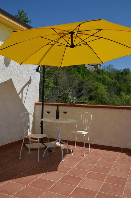 Perfect for an alfresco lunch or glass of wine.