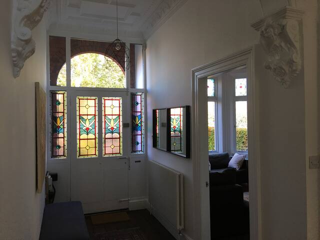 Victorian Red-Brick Home gallery image 3