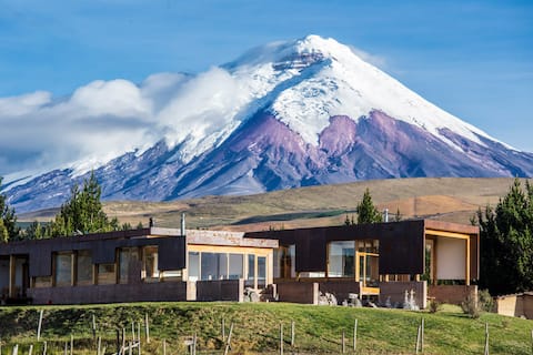 Spectacular Villa & horse riding Cotopaxi Ecuador