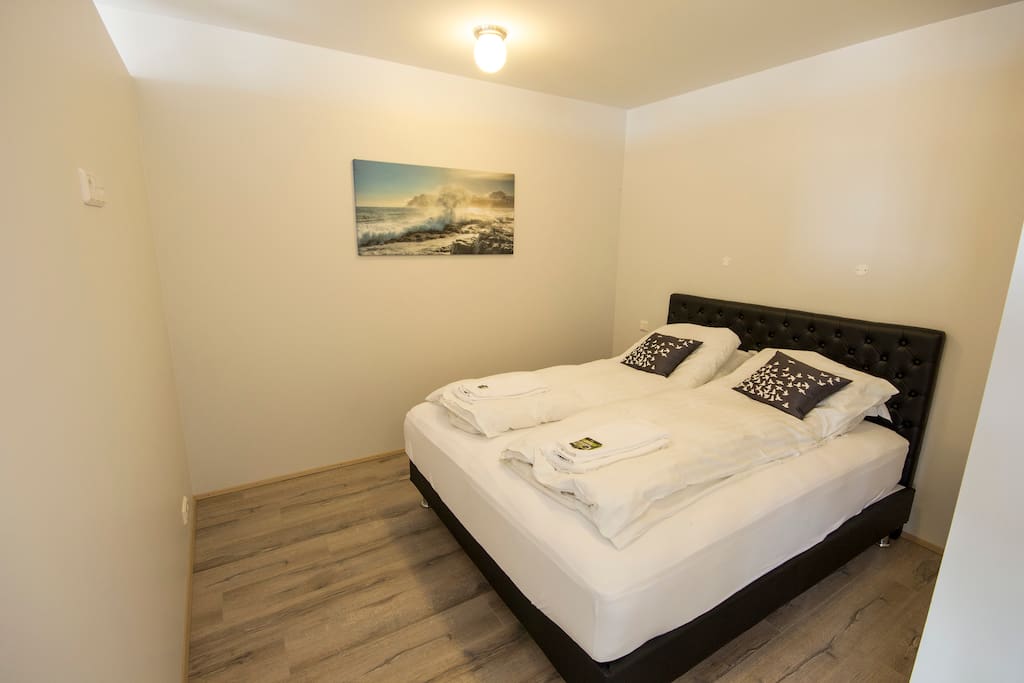 Queen size bed