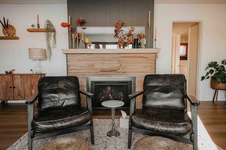 Lakeside Retreat | Sauna | Hot Tub | Private Beach - Xcel Energy Center