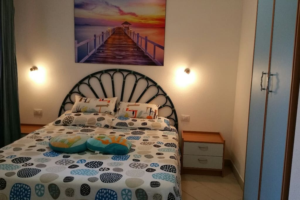 DOUBLE BEDROOM
