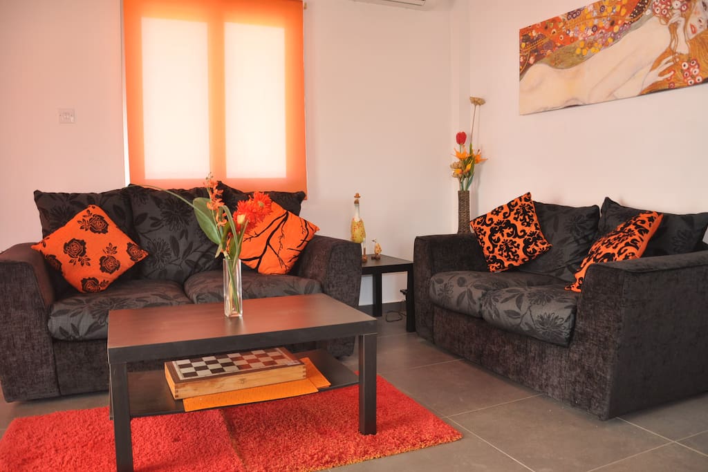 Lounge 1