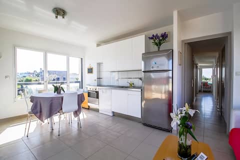 Top performing Airbnb: Sea view apartment in Roscoff