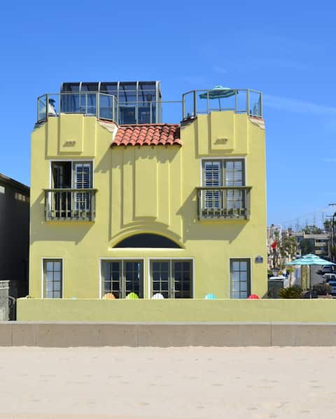Beachfront Roof deck ocean surf volleyball fireplc