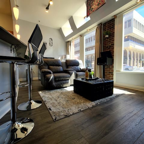 Lux D'town Gboro Loft/Parking, 5 min walk 2 Tanger