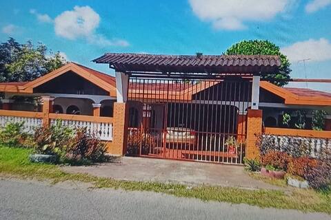 Room 2 Paso Canoas with air conditioning
