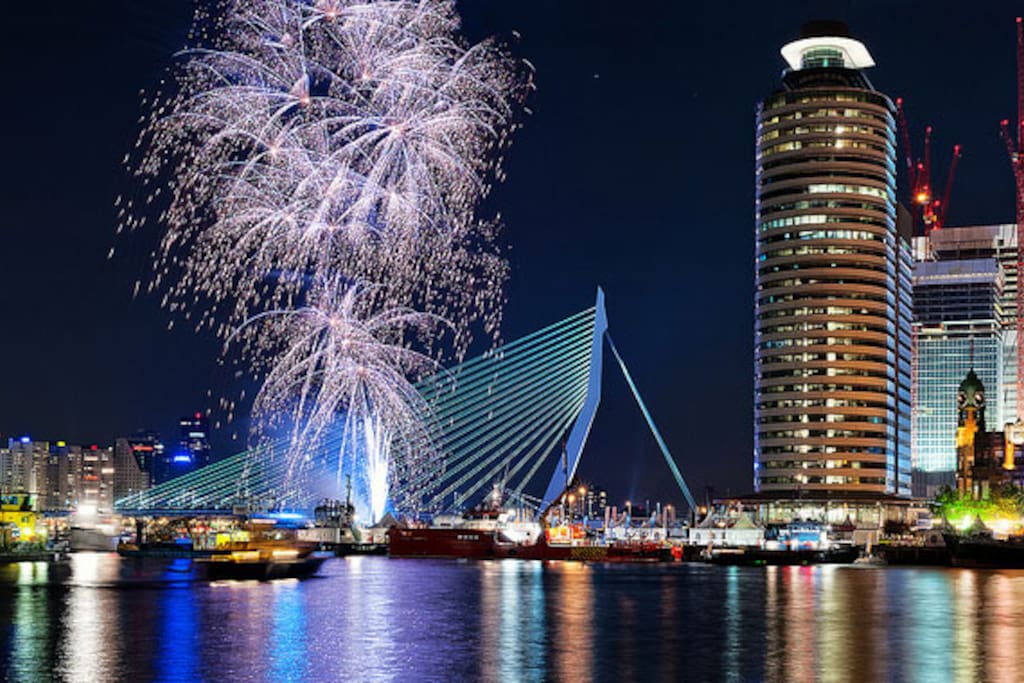 Grootste vuurwerk van Nederland met oud en nieuw..