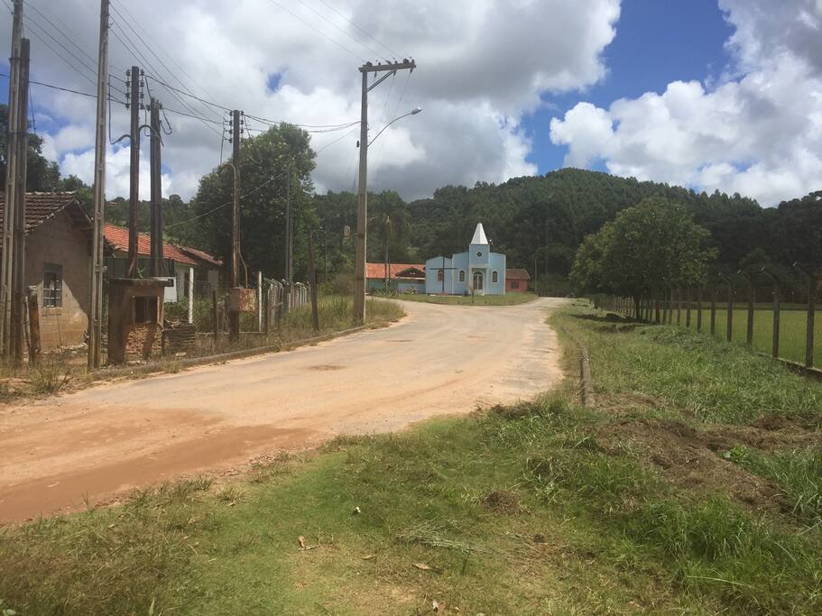 Charmosa vila de interior a 5 minutos de caminhada da casa