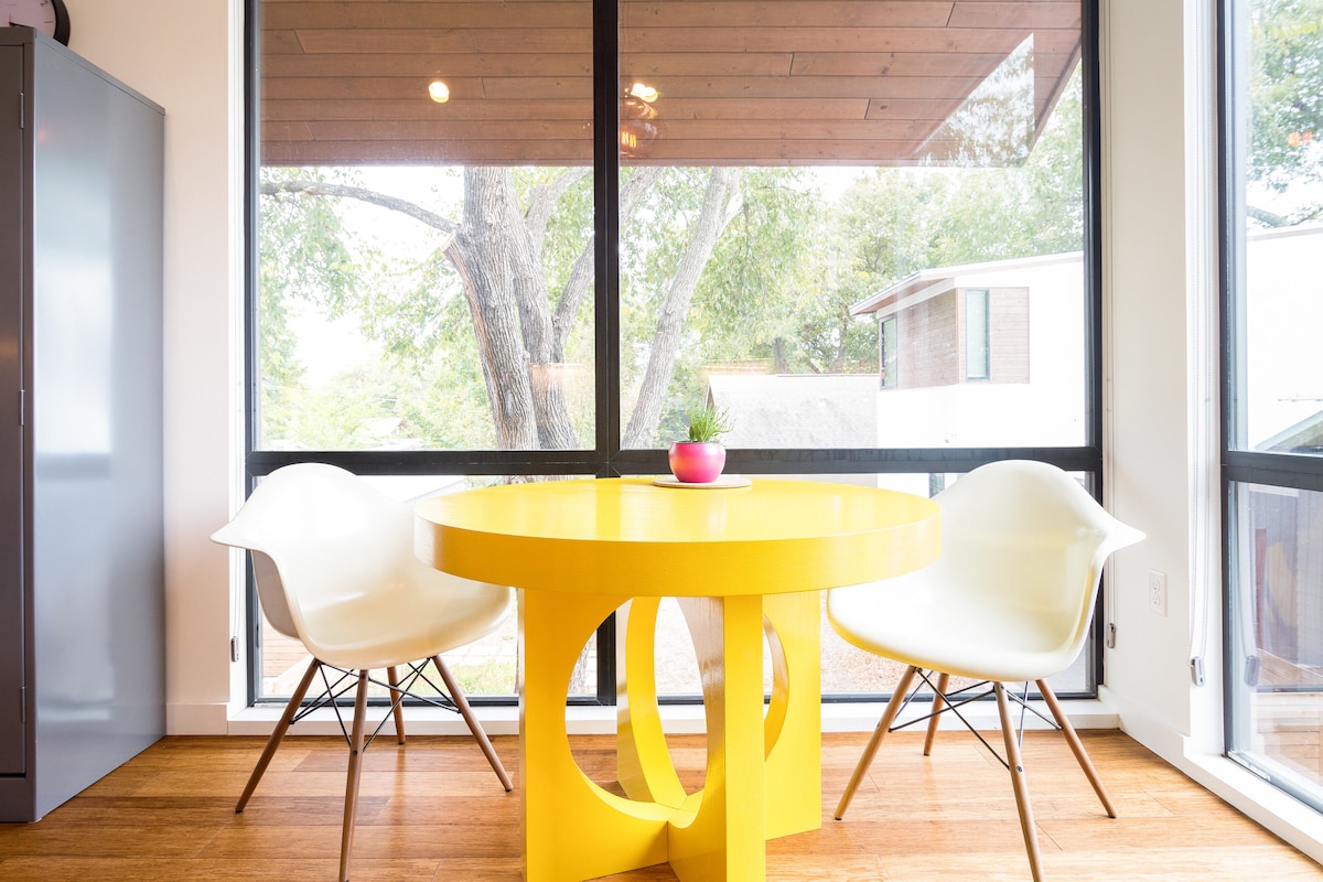 Designer Home near University of Texas