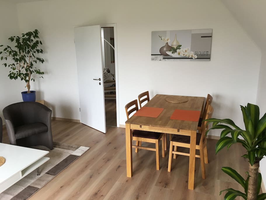 Essbereich im Wohnzimmer