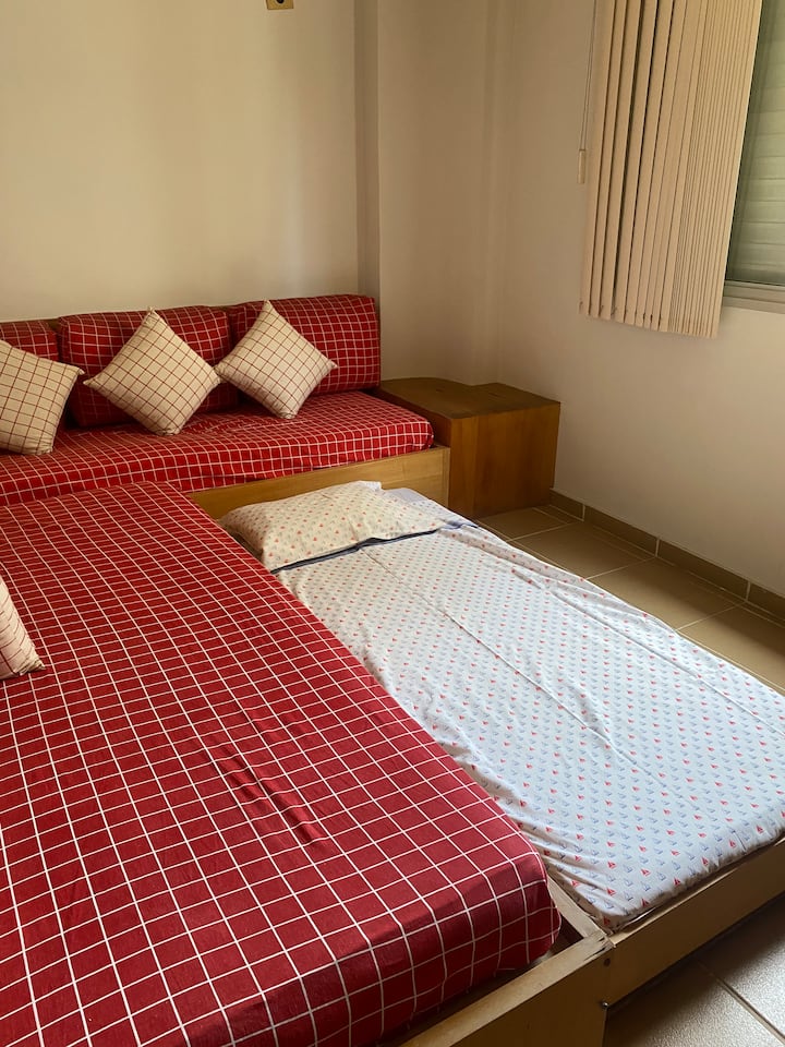 საძინებელი 1