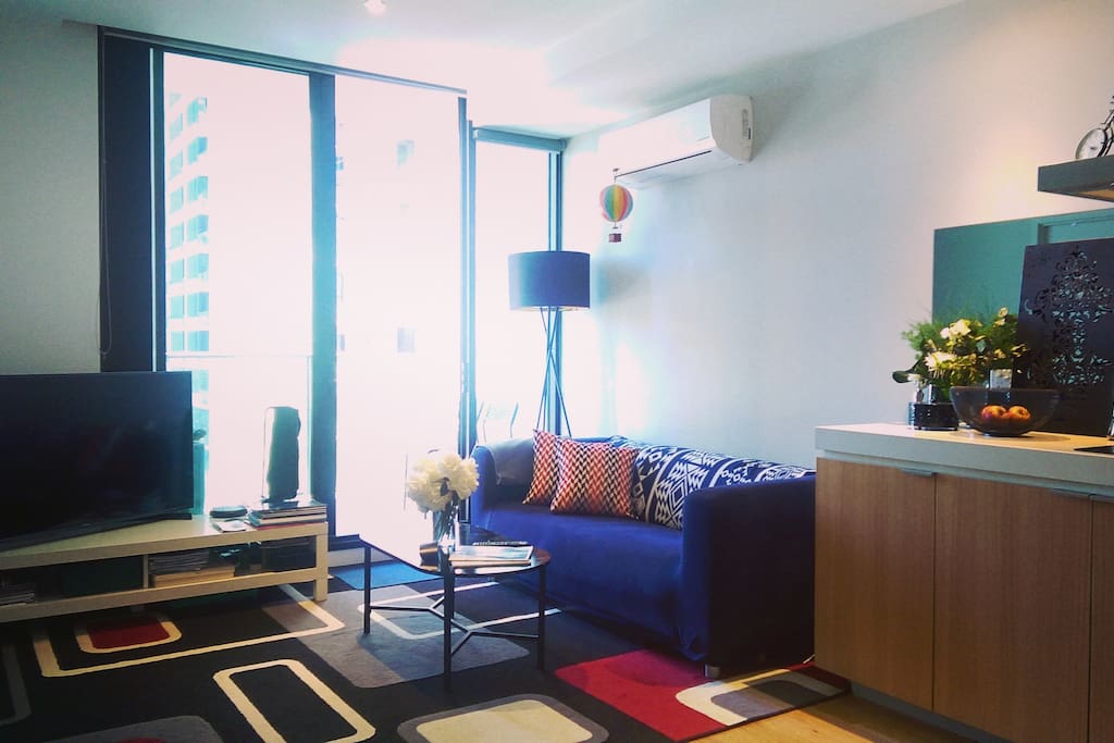 Living room & Kitchen