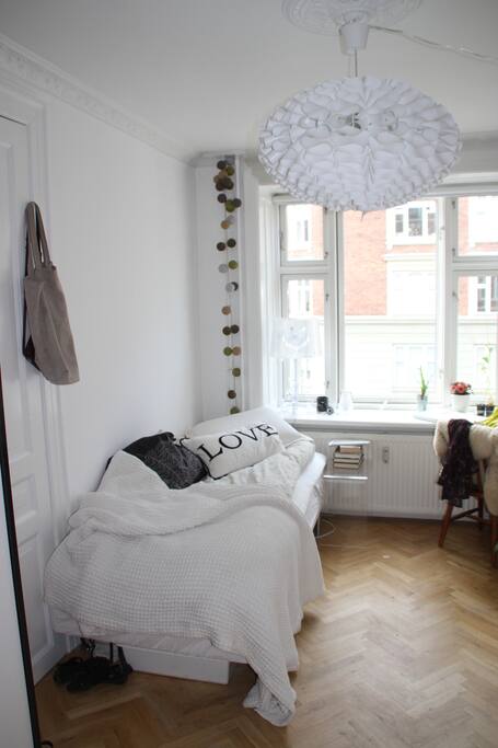 Single bed