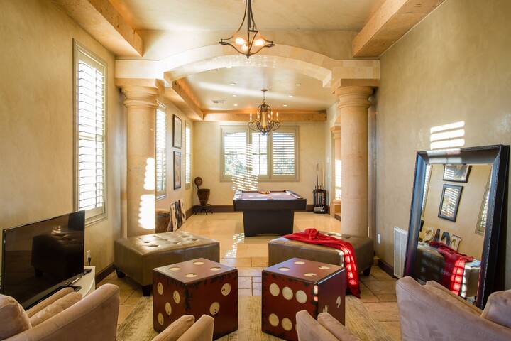 Luxury Desert Resort gallery image 2