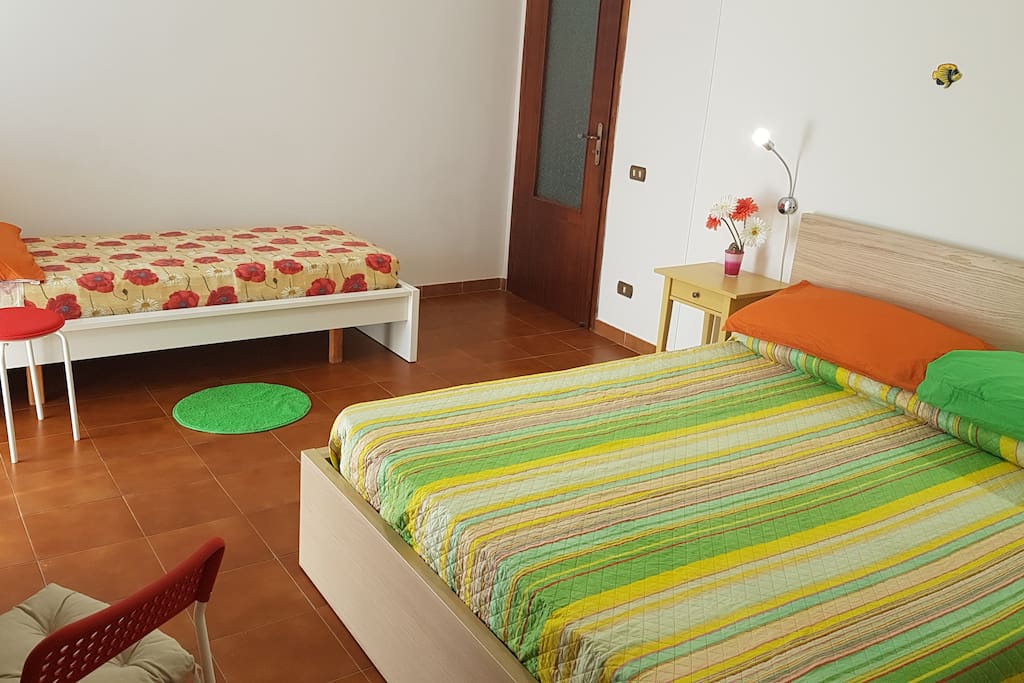 LETTO MATRIMONIALE+SINGOLO