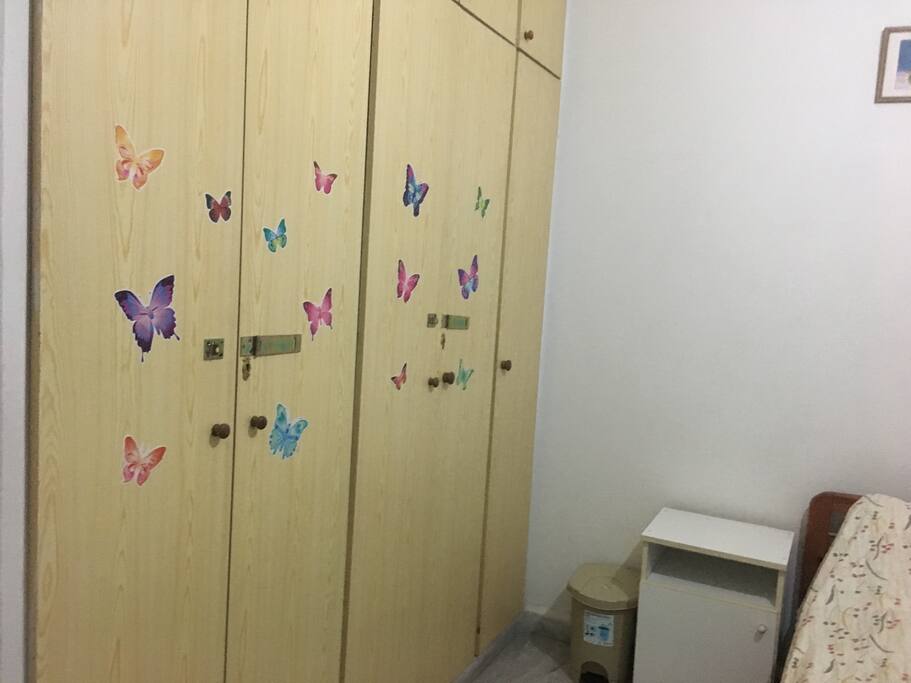 Room 1