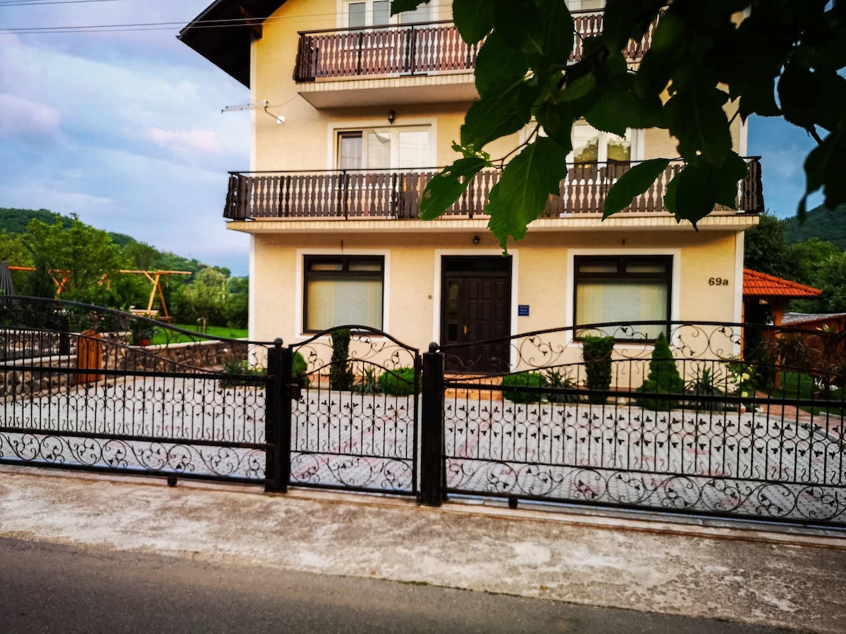 Podum Vacation Rentals & Homes - Ličko-senjska županija, Croatia | Airbnb