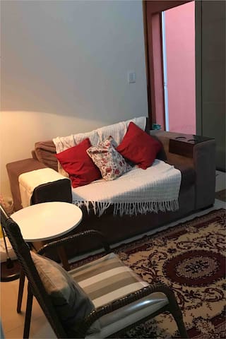 Entire home with 3 bedrooms in Uberlândia - Casa 3/4 suite/ Ar Cond Local Privileg.