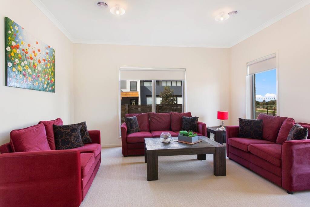 Welcome to Wyndham Beachside Villa
One of four Lounge areas