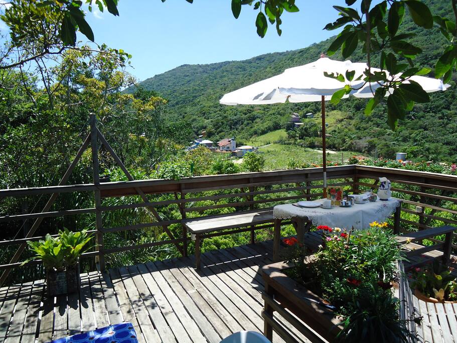 360˚ Panoramic Deck/Deck panorâmico de 360°
