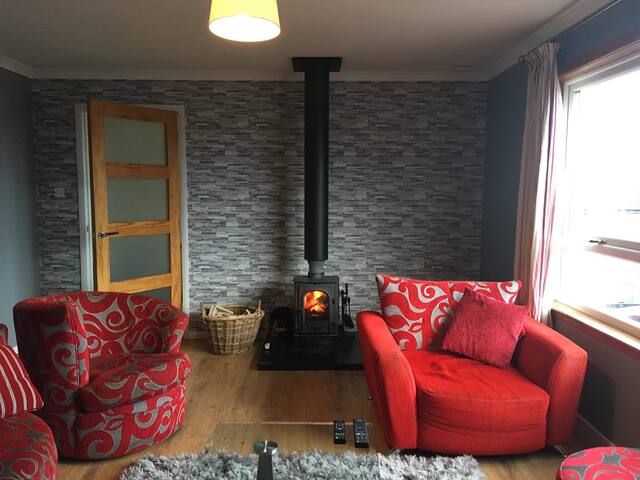 6 Hillside, Gulberwick