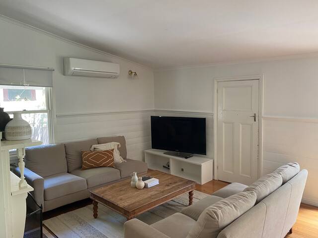 The Cottage in Healesville gallery image 2