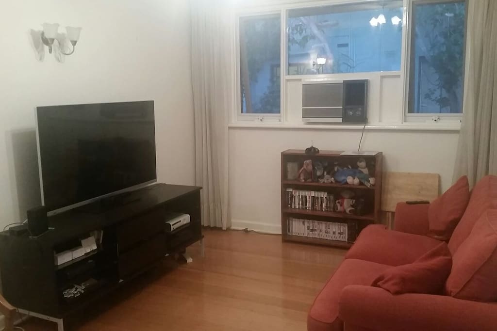 One part of the lounge