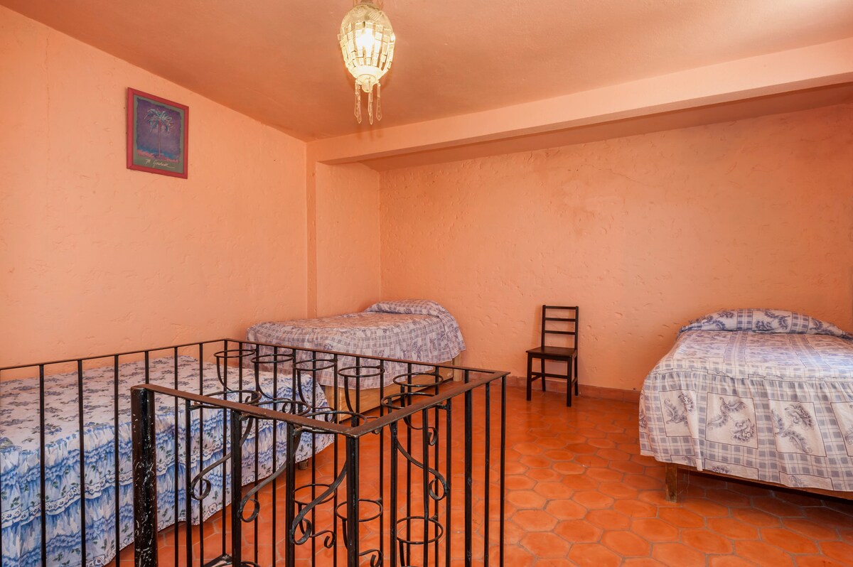 غرفة النوم 1