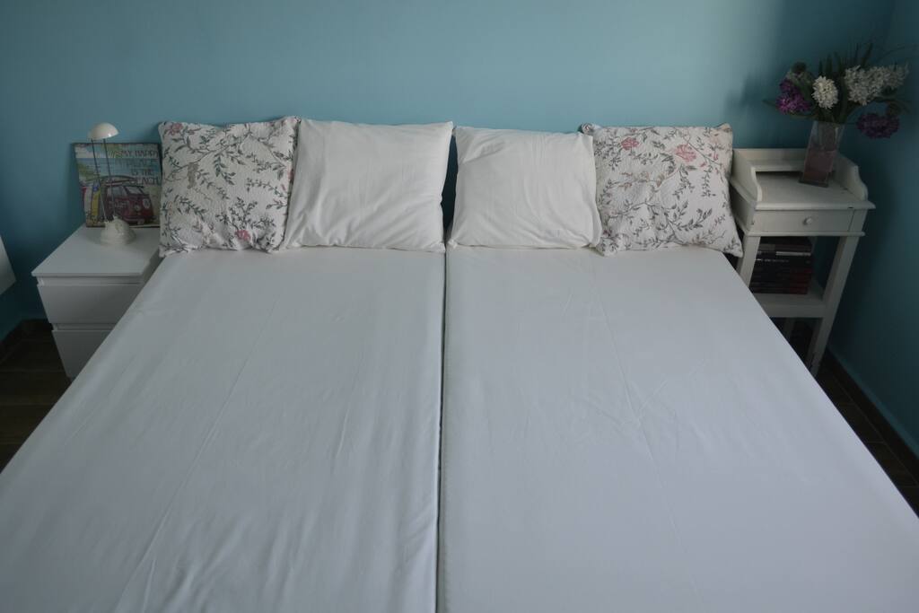 Doble cama con sábanas 100%