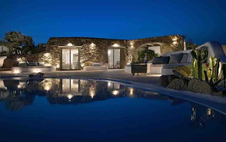 Paraga Scorpios area Villa2 by CalypsoSunsetVillas gallery image 2