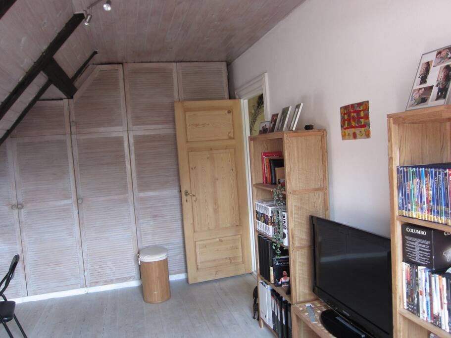 Room 1, from other ancle