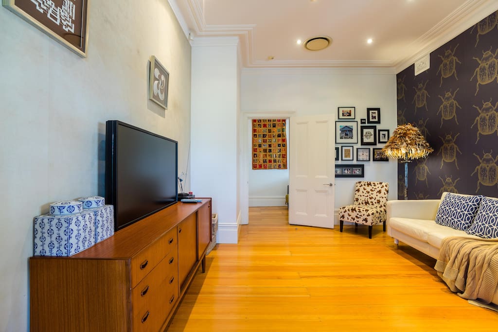 Guest living room