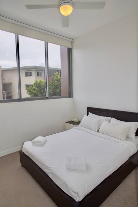 Master Bedroom - Queen Bed + Aircon