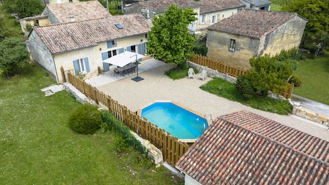 L'Escale des Vignes near St Emilion / Chateau Beynat
