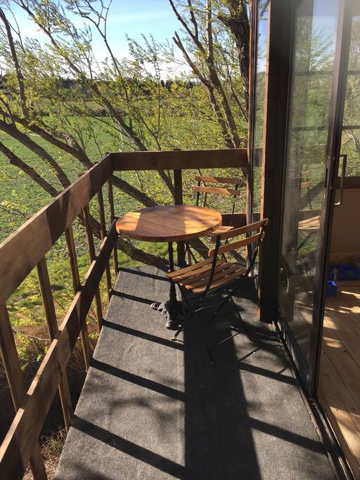 Petit déjeuner en terrasse