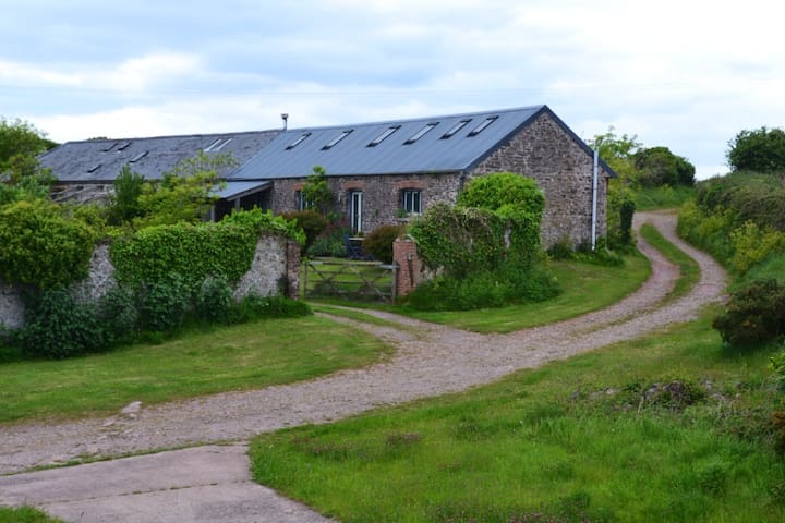 Airbnb Barafundle Bay Holiday Rentals Places To Stay