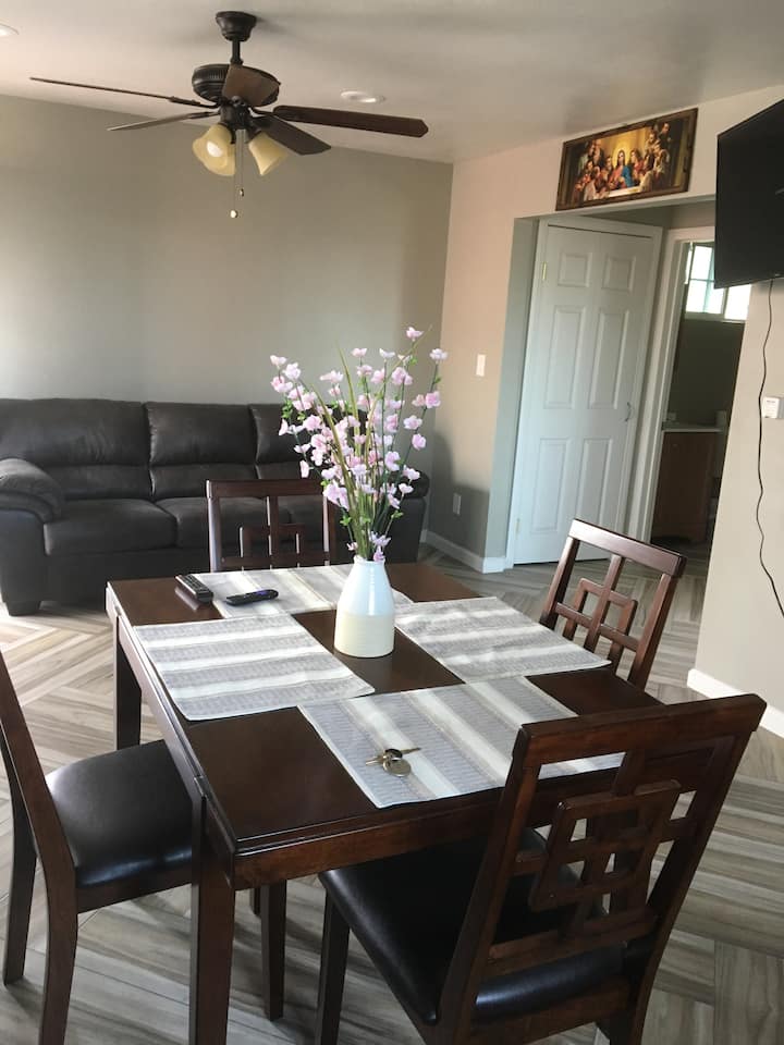 Rigo's Apartment - South Gate, CA