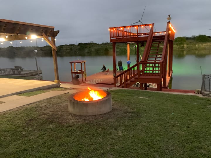 Waters Edge Home in Arroyo City 🎣 Arroyo Pearl Houses for Rent in