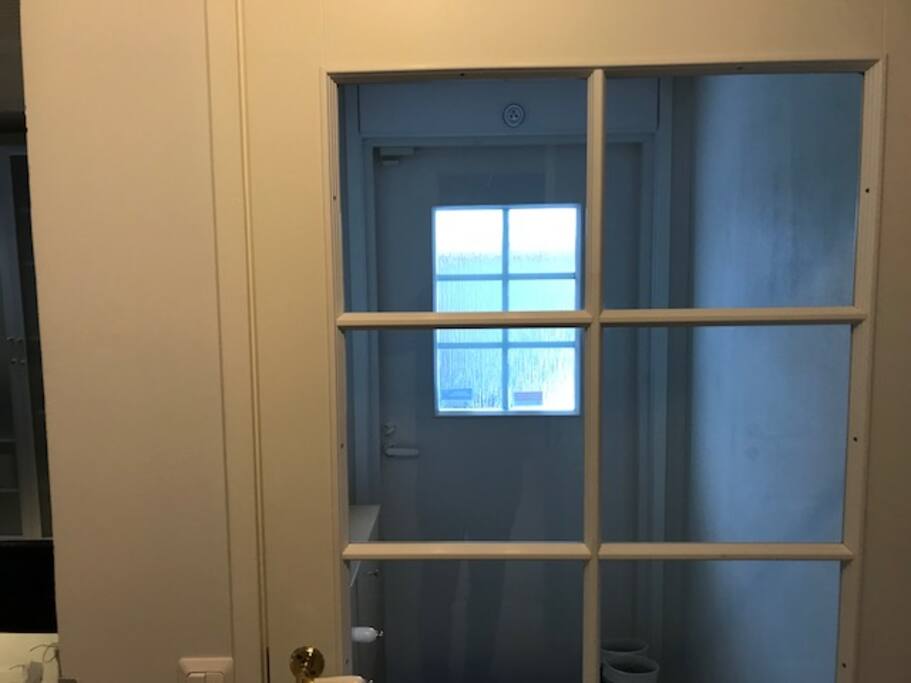 Oma sisäänkäynti