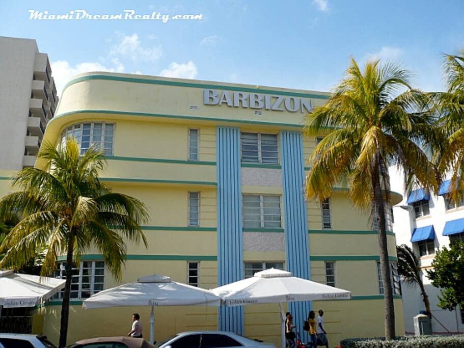 Beautiful Art Deco Building