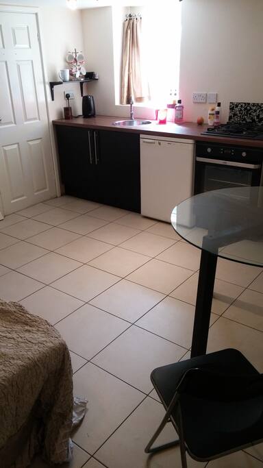 Kitchen and lounge