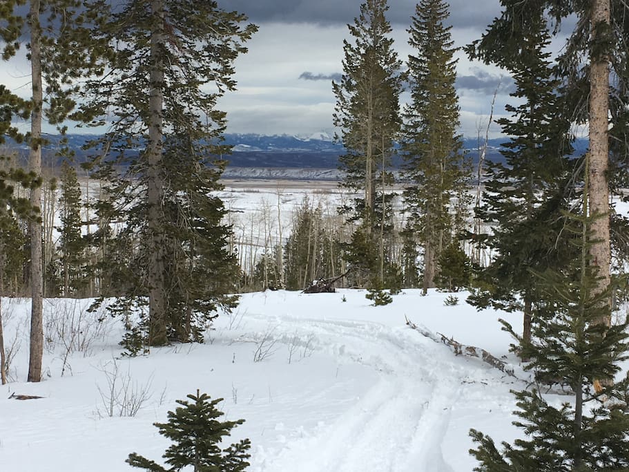 Introducing the Whirlwind Ridge Trail. Snowshoeing on site.