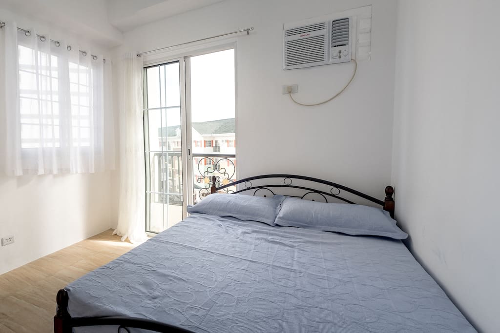 Bedroom with double size bed