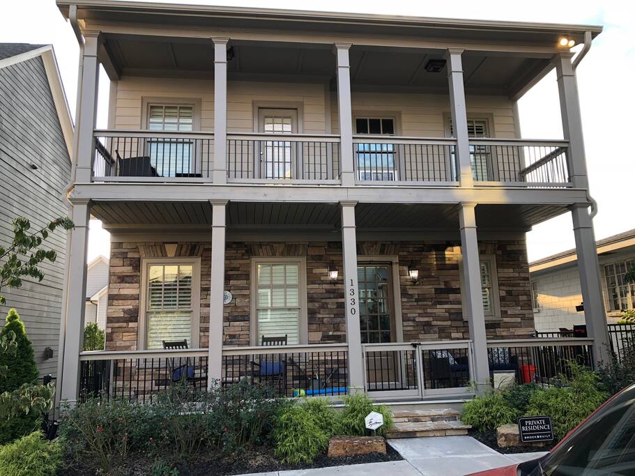 Front of the property - guest suite is at rear and only accessible from rear