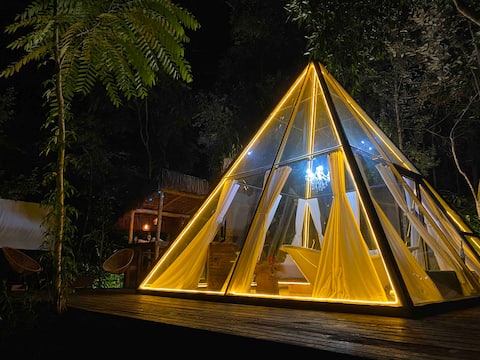 Loft Glass Pyramid Wine Route Saint Roque