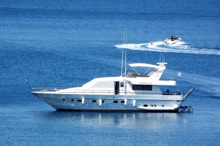 greek islands yacht rental