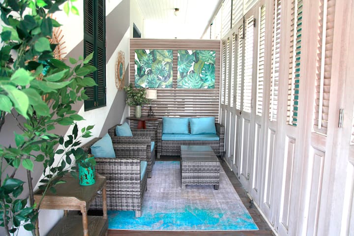 Incredible apartment with location and views X3